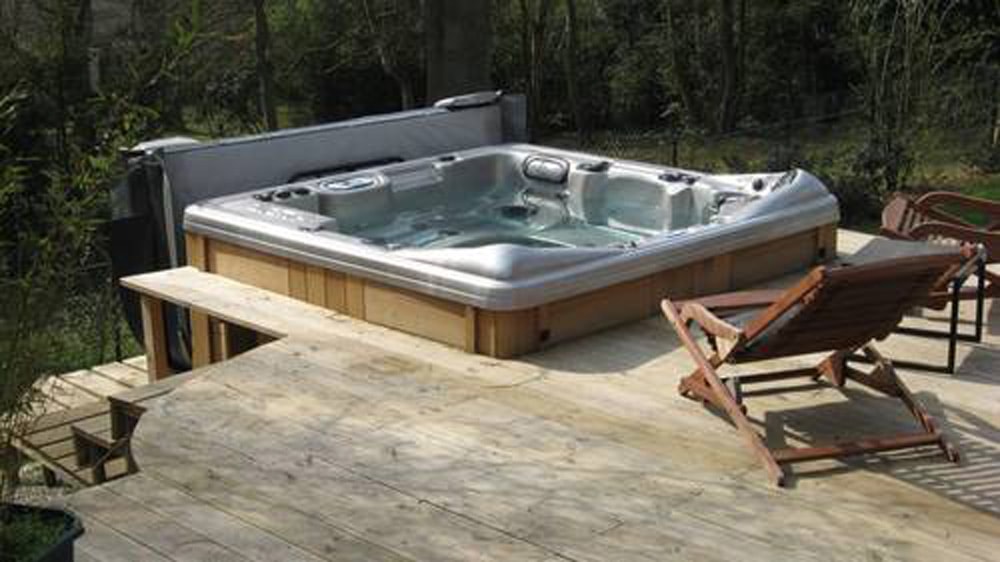 Avoid Hot Tub Shows in Houston Hot Tub Dealer